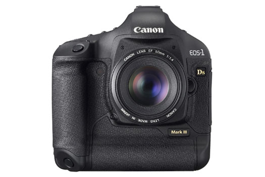 Canon EOS-1Ds Mark III (front)