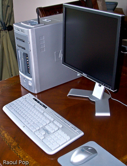 HP Pavilion m7480n Desktop