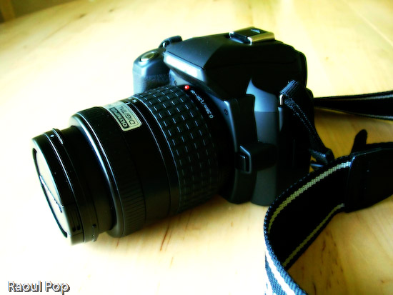 EVOLT E-500 DSLR (side view)