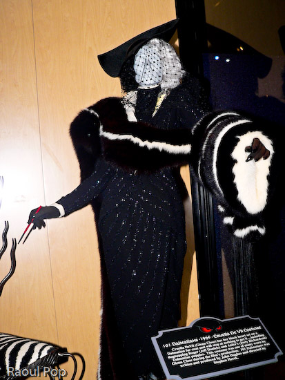 Cruela DeVil’s costume