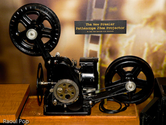 Pathescope 28mm projector