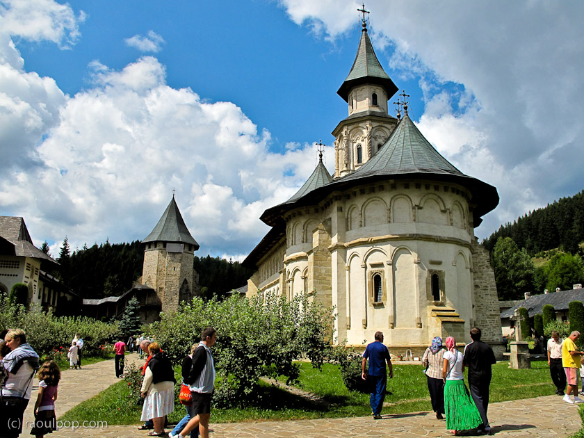 manastirea-putna-bucovina-90