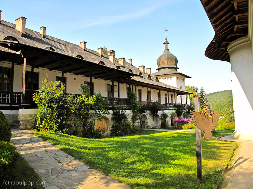Manastirea Sihastria