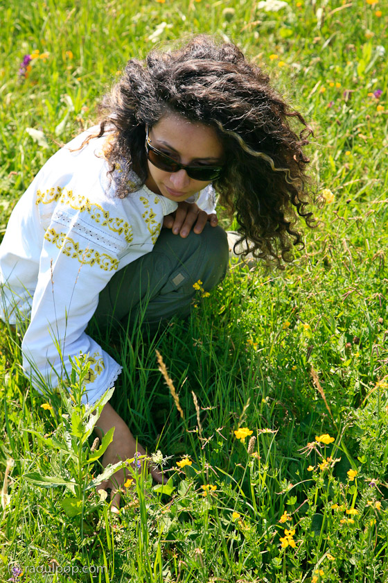 Ligia picks wildflowers