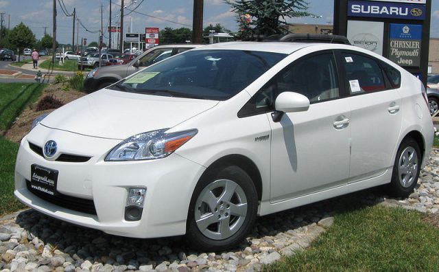 2010-toyota-prius