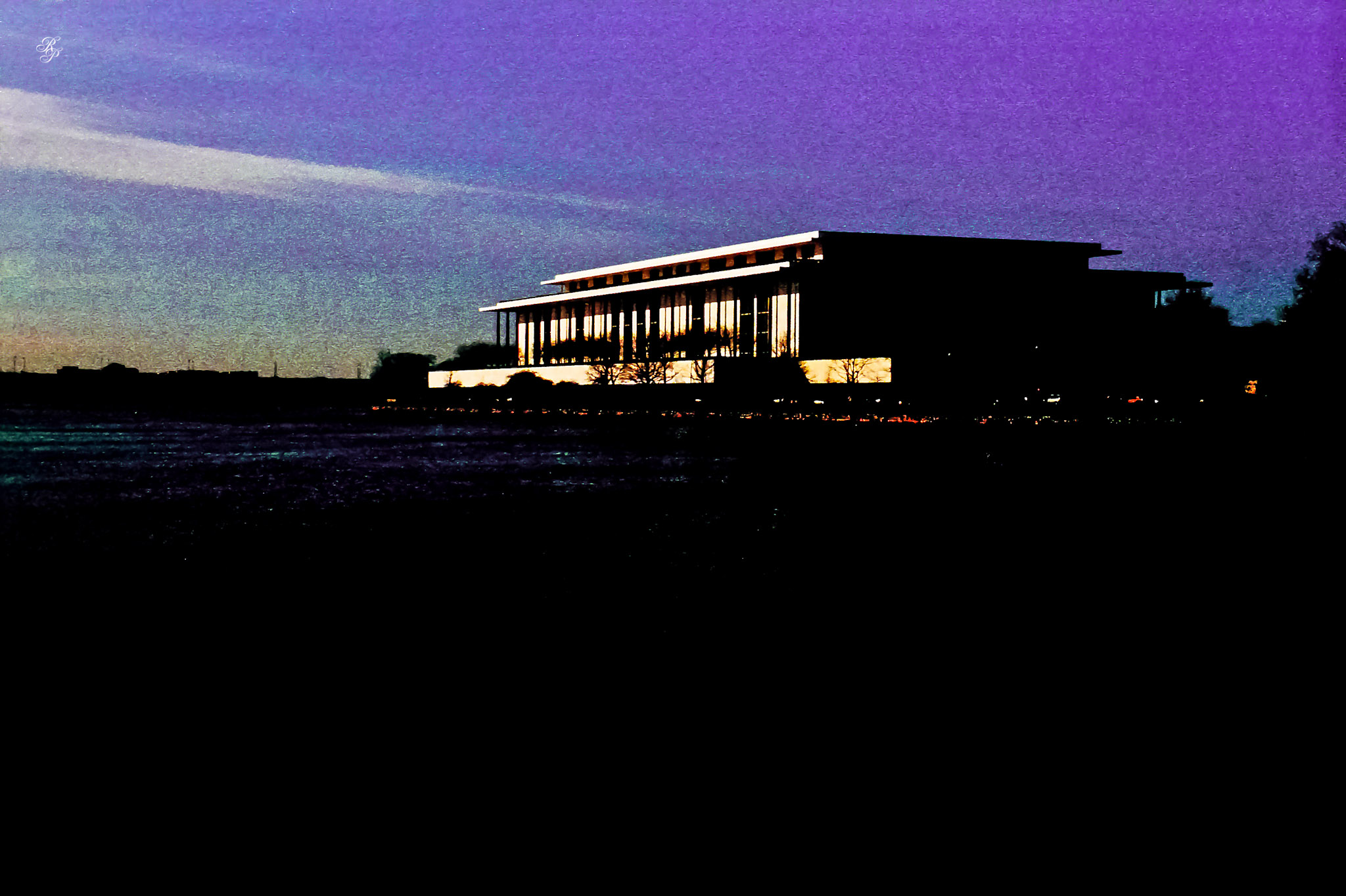 Kennedy Arts Center, Washington, DC, USA. 35mm film, Exakta EXA Ia.