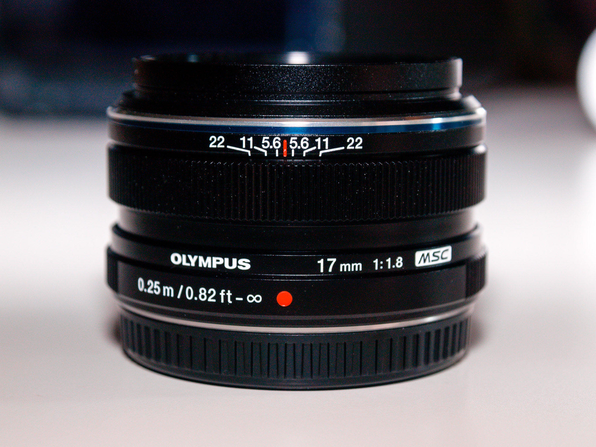 Olympus M.ZUIKO DIGITAL 17mm 1:1.8 Lens