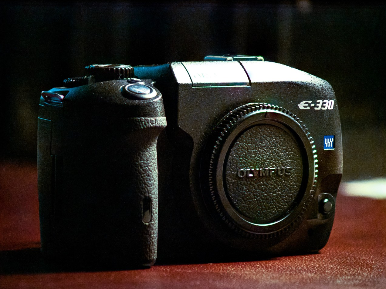 Olympus E-330 DSLR